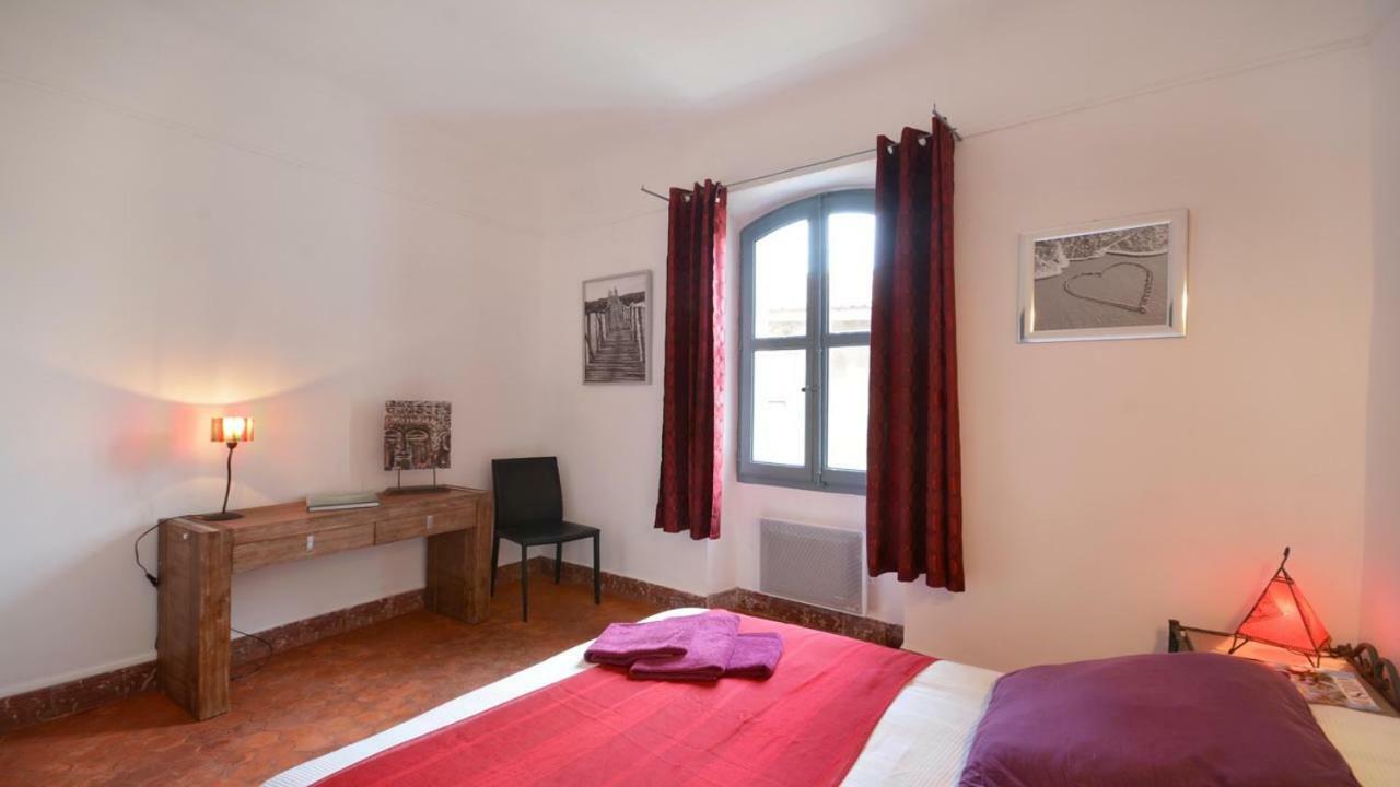 Villa L'Escalier Rouge Arles Esterno foto
